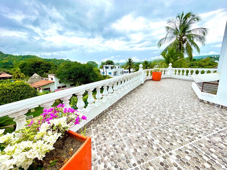 Spectacular FINCA HOUSE with pool, WiFi AND AA