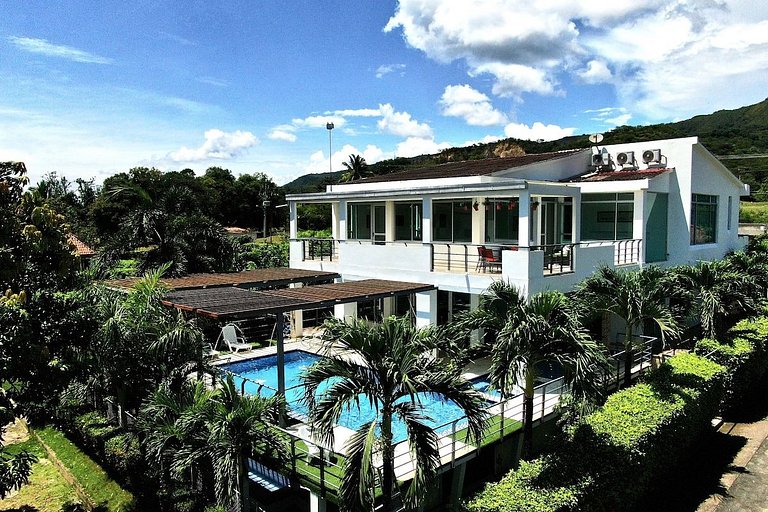 CASA FINCA piscina WiFi Smart TV, BBQ y Aire Acondicionado
