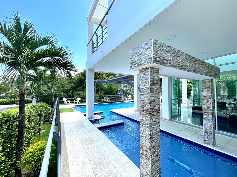 CASA FINCA piscina WiFi Smart TV, BBQ y Aire Acondicionado