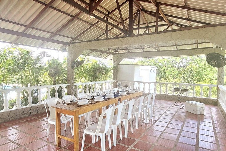CASA FINCA Piscina Aire Acondicionado WIFI segura mascotas