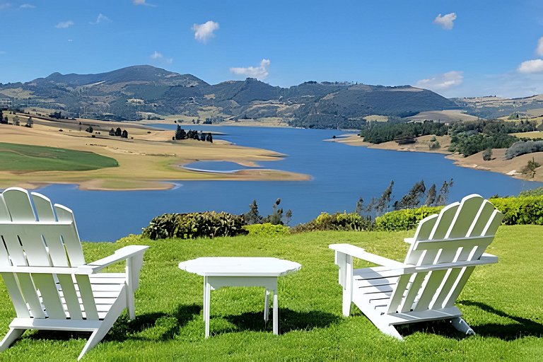 Mágica Casa Finca represa del Sisga wi-fi, tv, BBQ