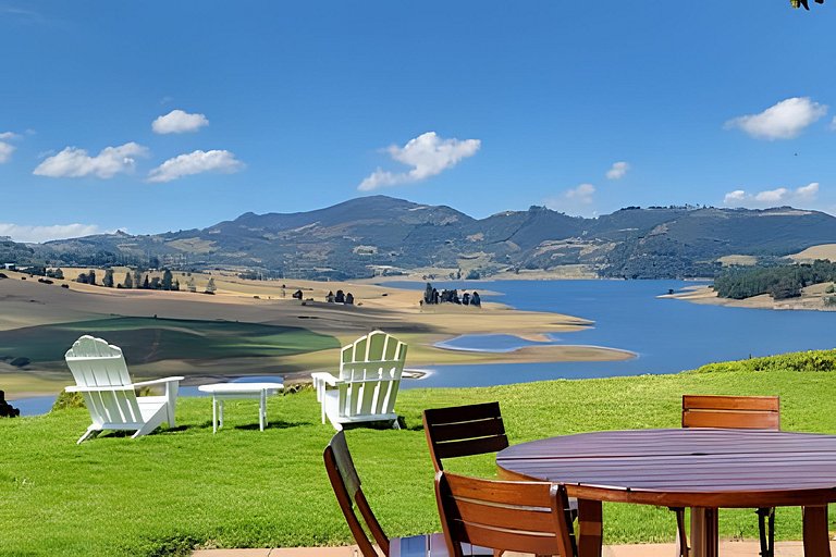 Mágica Casa Finca represa del Sisga wi-fi, tv, BBQ