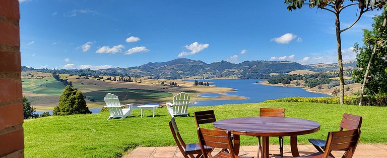 Mágica Casa Finca represa del Sisga wi-fi, tv, BBQ