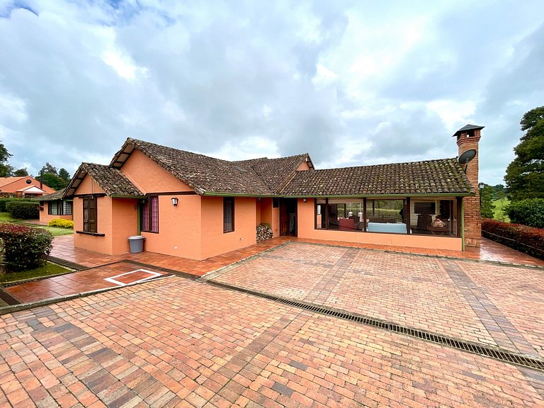 Fantástica Hacienda Represa del Sisga WiFi TV BBQ