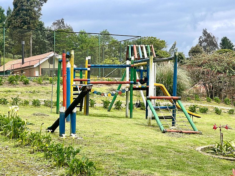 Fantástica Hacienda Represa del Sisga WiFi TV BBQ