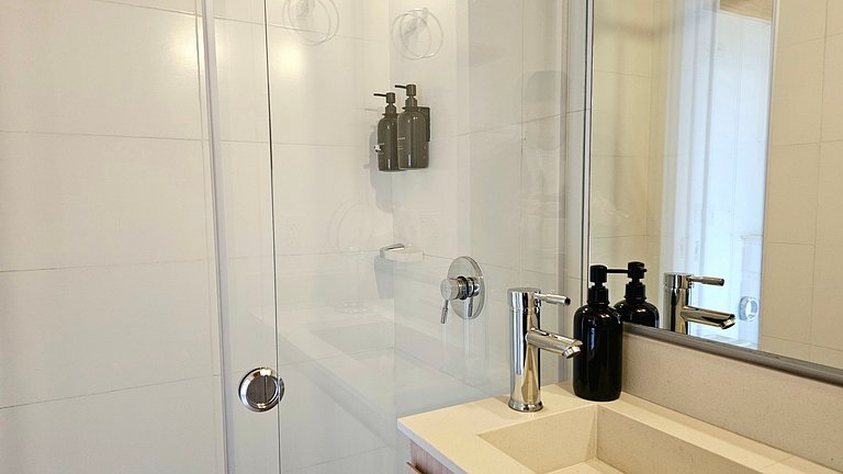 Your home in Chapinero Alto awaits you! Book today