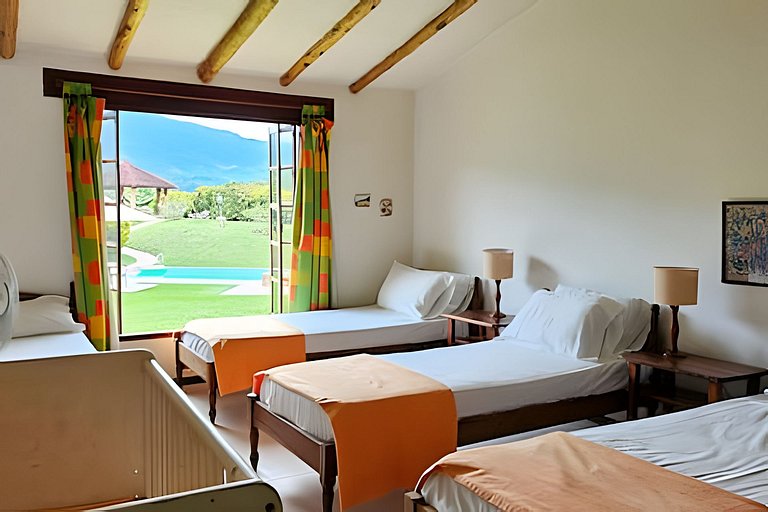 Reserve your house surrounded by nature in Villeta