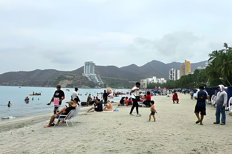 Apartamento playa del Rodadero parqueadero gratis